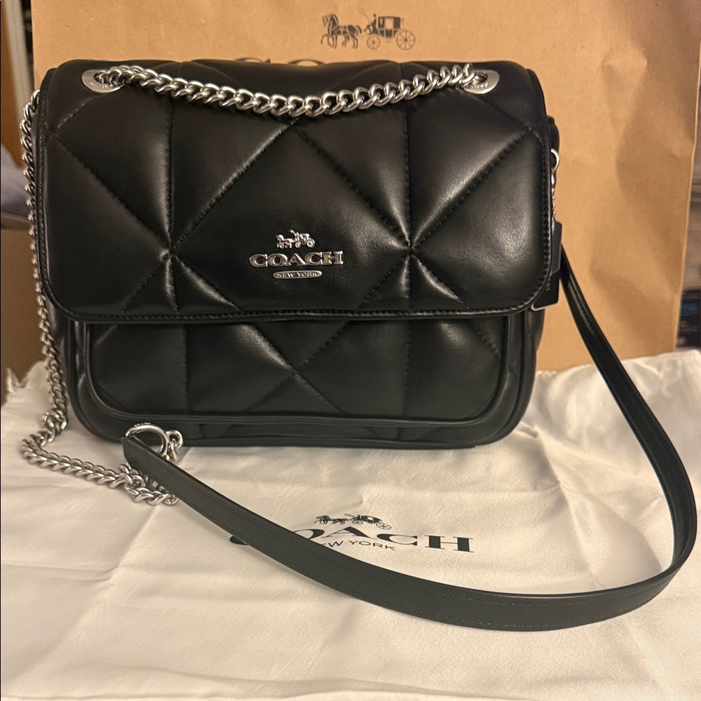 Coach Klare Crossbody 25 Puffy Diamond